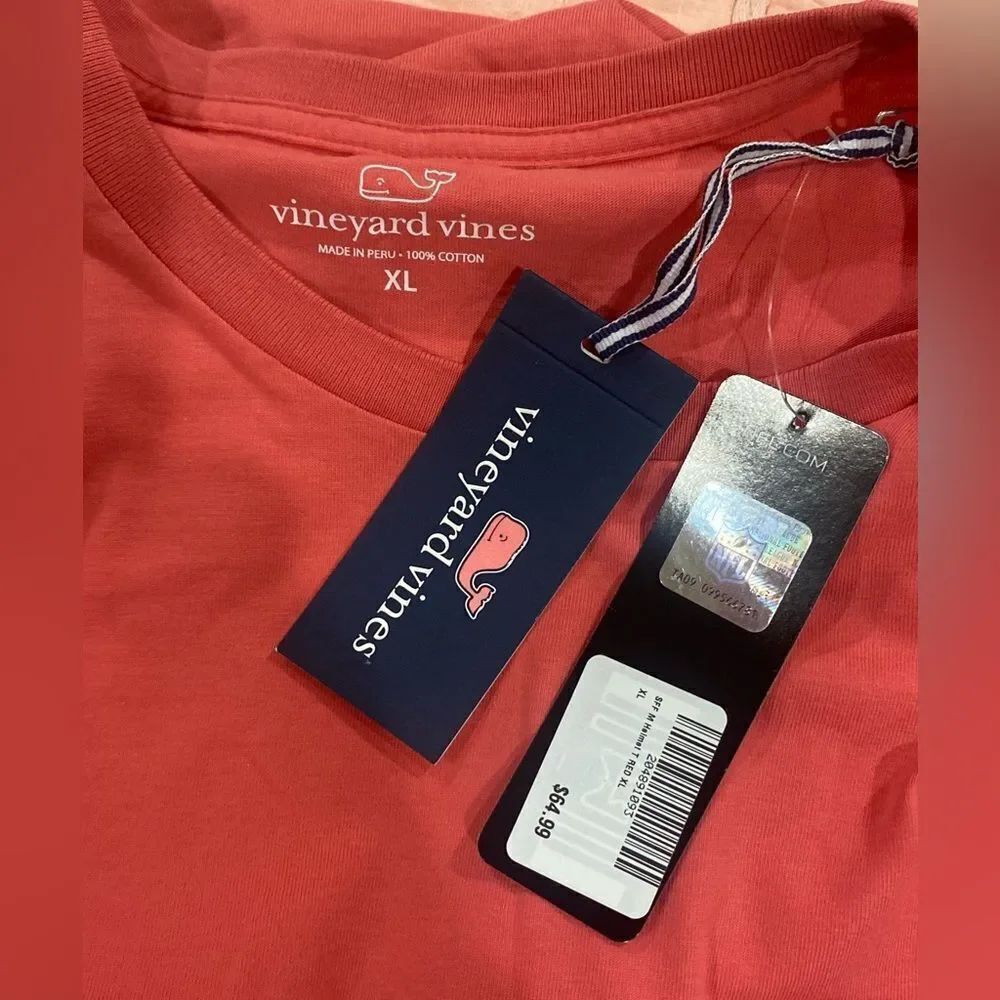 Vineyard Vines Red Graphic Pocket Tee - Picture 5 of 5